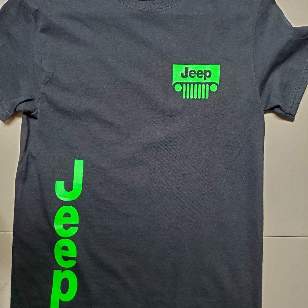 New t shirt neon green pocket jeep